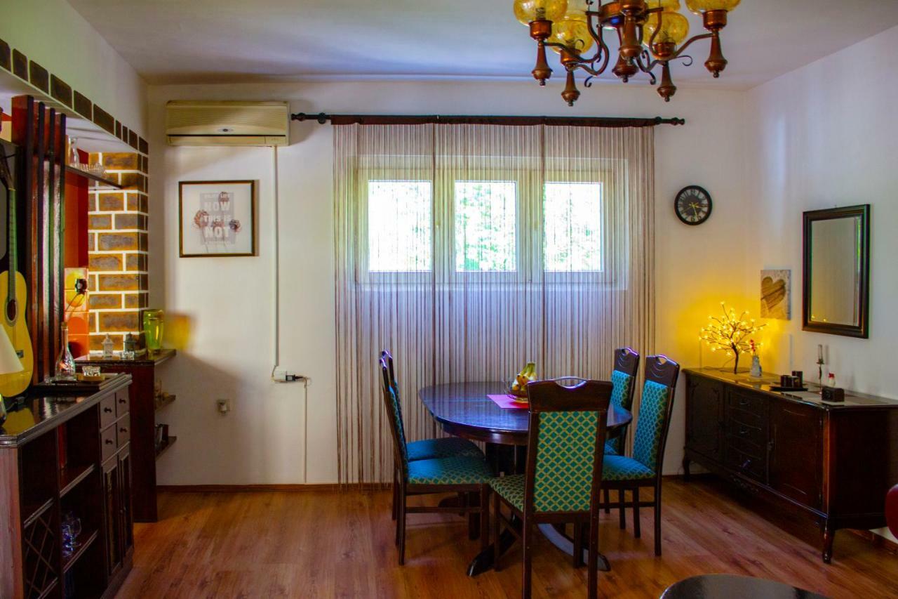 Apartments Rustic Котор Екстер'єр фото